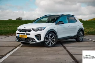 Kia Stonic 1.0 T-GDi 120PK MHEV GT-Line | TREKHAAK | CAMERA | DAB | NAVI | ALL SEASON BANDEN