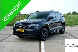 Skoda Karoq 1.5 TSI ACT Sportline | PANO | TREKHAAK | APPLE CAR PLAY | 19" VELGEN