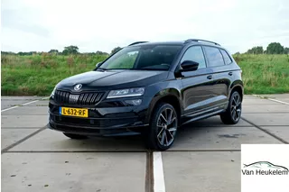 Skoda Karoq 1.5 TSI ACT Sportline | PANO | TREKHAAK | APPLE CAR PLAY | 19" VELGEN